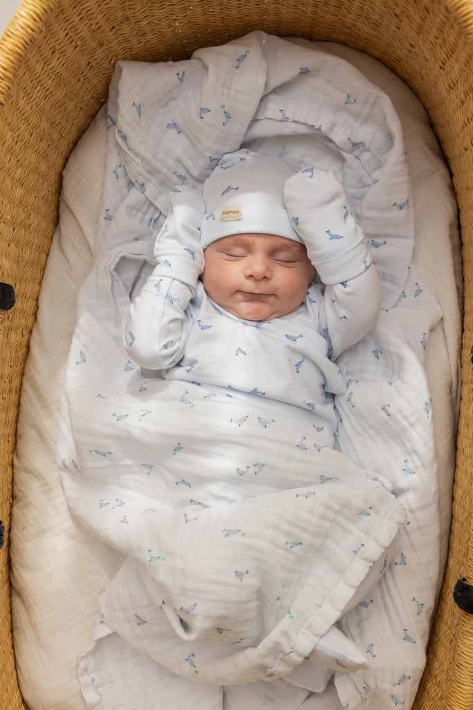 Swaddle - Hydrofiele doek - 110x110 cm - Biologisch katoen mousseline -  Bonded Muslin Print - Dolfijn/Dolphin - MarMar Copenhagen