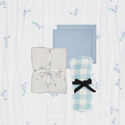 Swaddle - Muslin Cloth - 110x110 cm - Organic Cotton Muslin - Bonded Muslin Print - Dolphin - MarMar Copenhagen