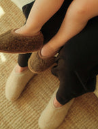 Cloudlet Hausschuhe – Damen-Wollpantoffeln – Beige – 100% Wolle mit Ökosohle – Alwero