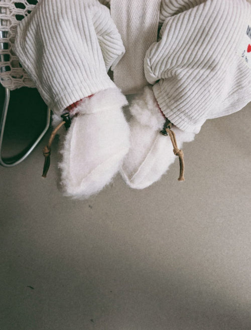 Baby Slippers Emo Natural – 100% wool – Alwero