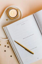 Nu jij hier niet meer bent – Livre du souvenir et carnet pour votre bébé étoile – Birth Lines