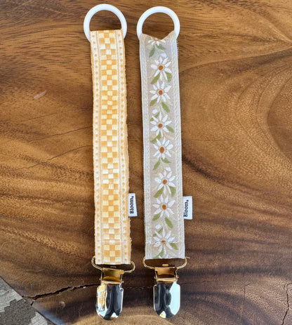 Pacifier clip Dublin - Handmade - Baby Bloom Clips