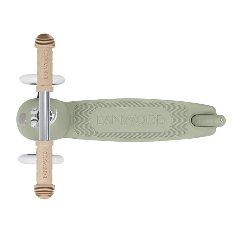 Eco step/scooter - Olive - 100% gerecycled materiaal - Banwood - productfoto - afbeelding 11