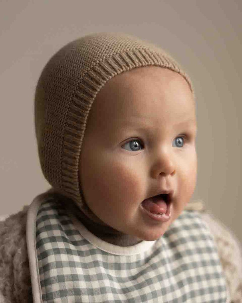 Bonnet Dolly - Baby Knitted Hat - Merino wool - HVID