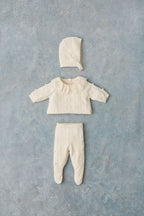 Babyset Bliss met trui, broekje en mutsje - Katoen & zijde - Cream - Louise Misha - productfoto - afbeelding 3