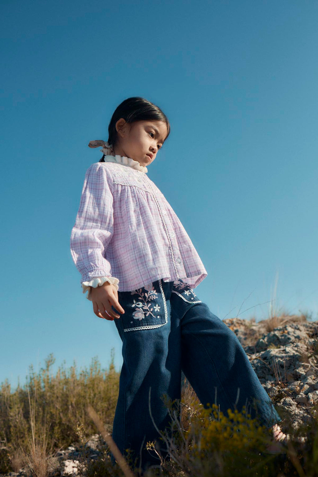 Broek Flofi met borduursels - Indigo - Louise Misha - achterkant - afbeelding 2