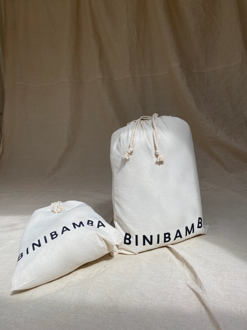 Footmuff Puffmuff® - Merino Sheepskin - Noir + Leopard - BINIBAMBA