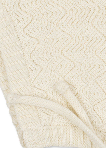 Venti Hat - Antique White - Pointelle Bonnet/Mutsje - Biologisch Katoen - GOTS - Konges Sløjd - close up