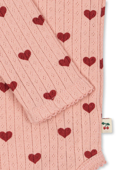 Minnie Romper - Amour Rouge met Rode Hartjes - Pointelle - Biologisch Katoen - GOTS - Konges Sløjd - close up
