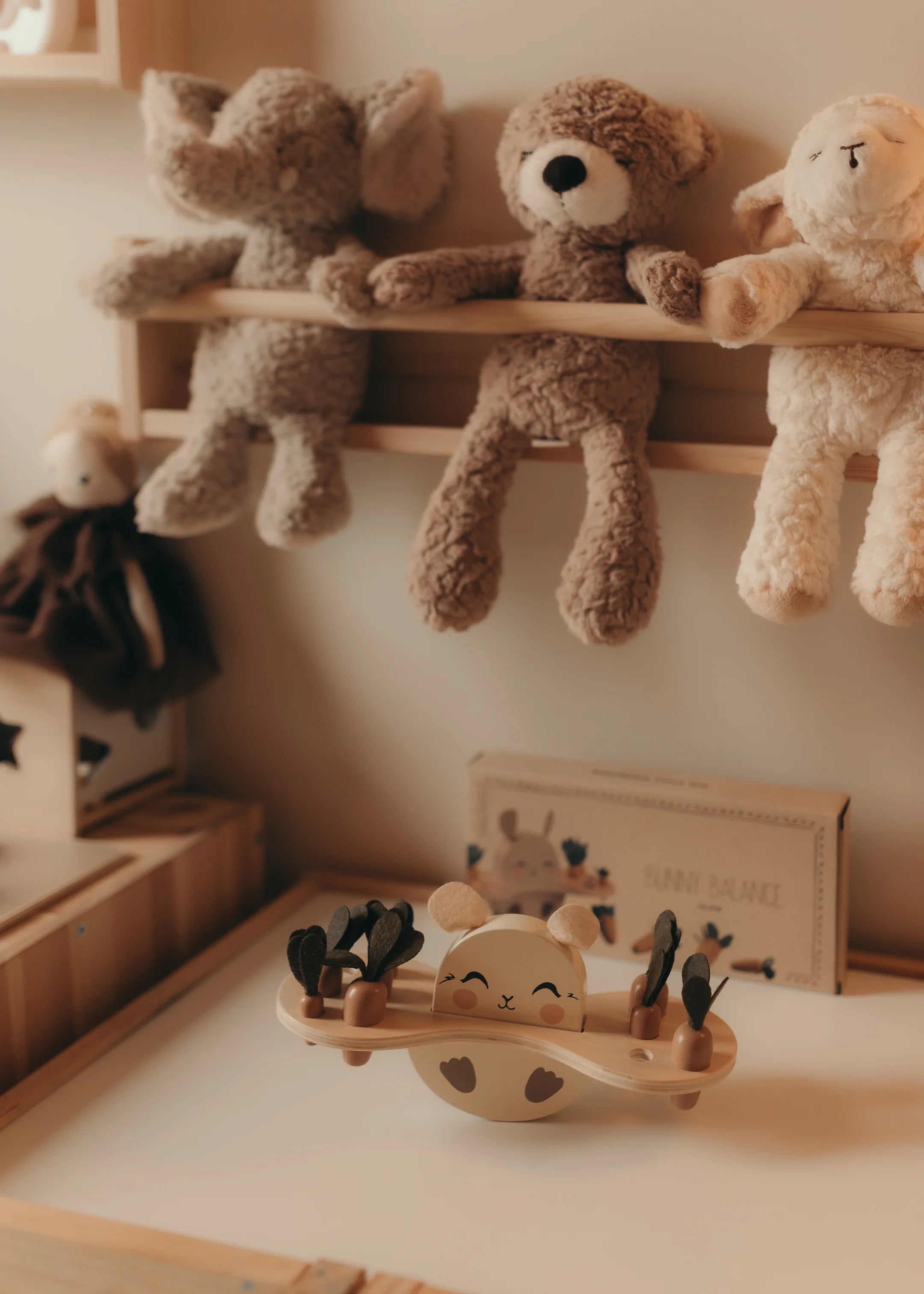 Evenwicht puzzel - Bunny Balance - Houten speelgoed - Mrs Ertha - productfoto - afbeelding 4