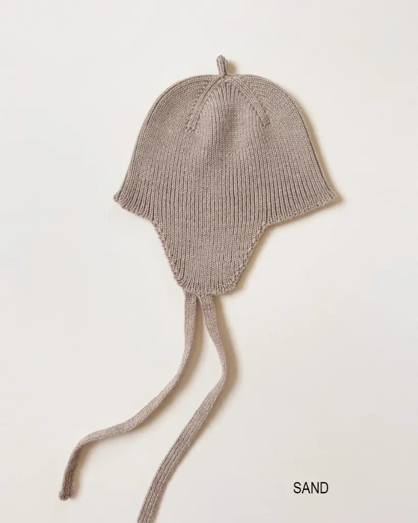 Bonnet Kota - Baby mutsje met oorkleppen - Merino wol - HVID