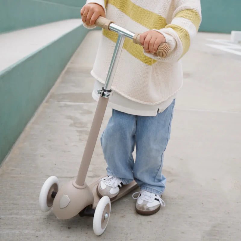 Eco step/scooter - Sand - 100% gerecycled materiaal - Banwood - productfoto - afbeelding 2