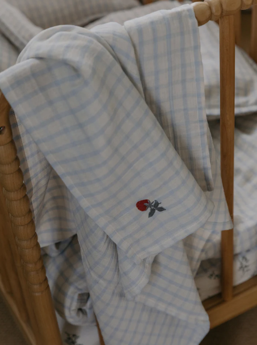 Hydrophilic cloth 110x110cm - Muslin Swaddle Blanket Gingham Sky Blue - Organic Cotton - Garbo & Friends
