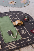 Small World Green Toy Eco-City - Textiele speelset - 50 × 65 cm - Lorena Canals - productfoto - afbeelding 2