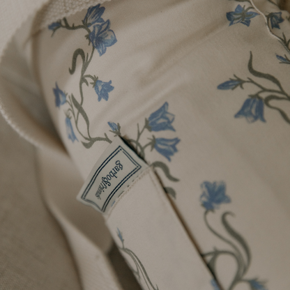 Babynest – Bellflower – Babylift – Bio-Baumwolle – Blaue Blumen – Garbo & Friends