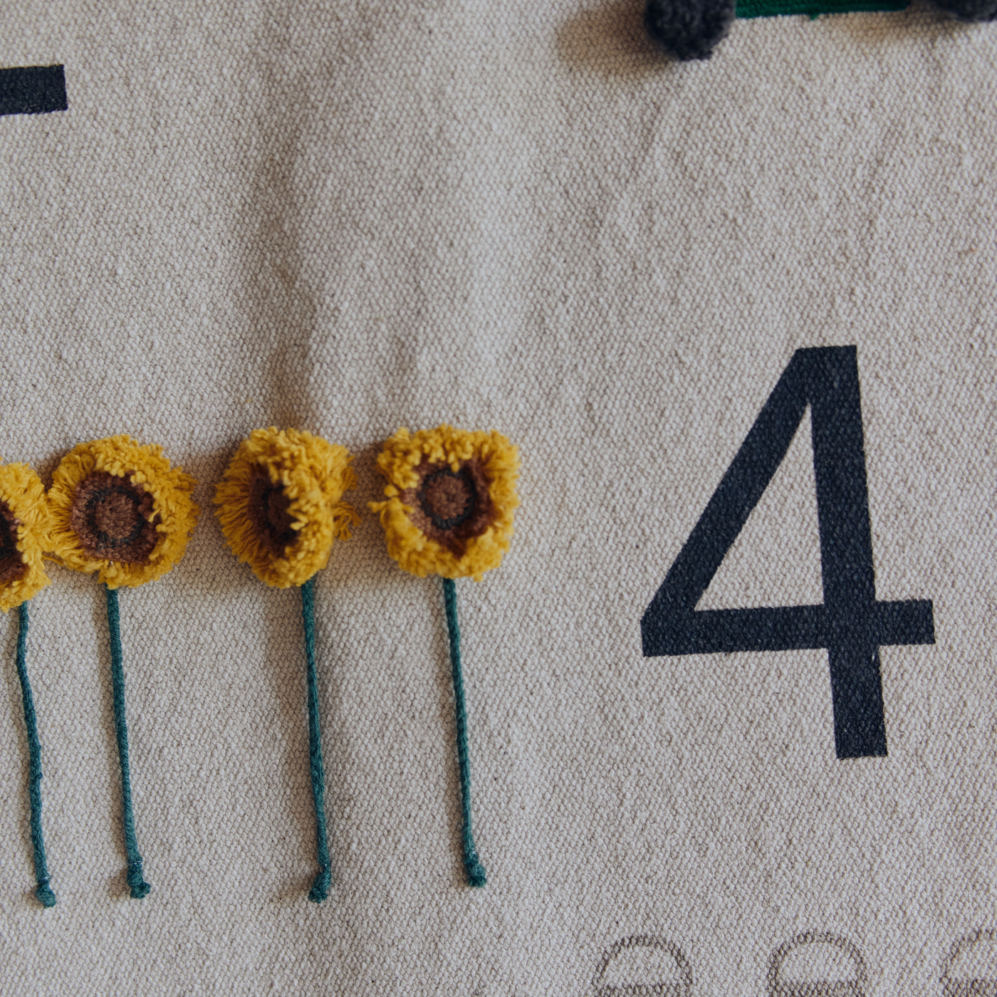Wall Hanger Farm Numbers - Educatief wandkleed - 70 × 100 cm - Lorena Canals - productfoto - afbeelding 5
