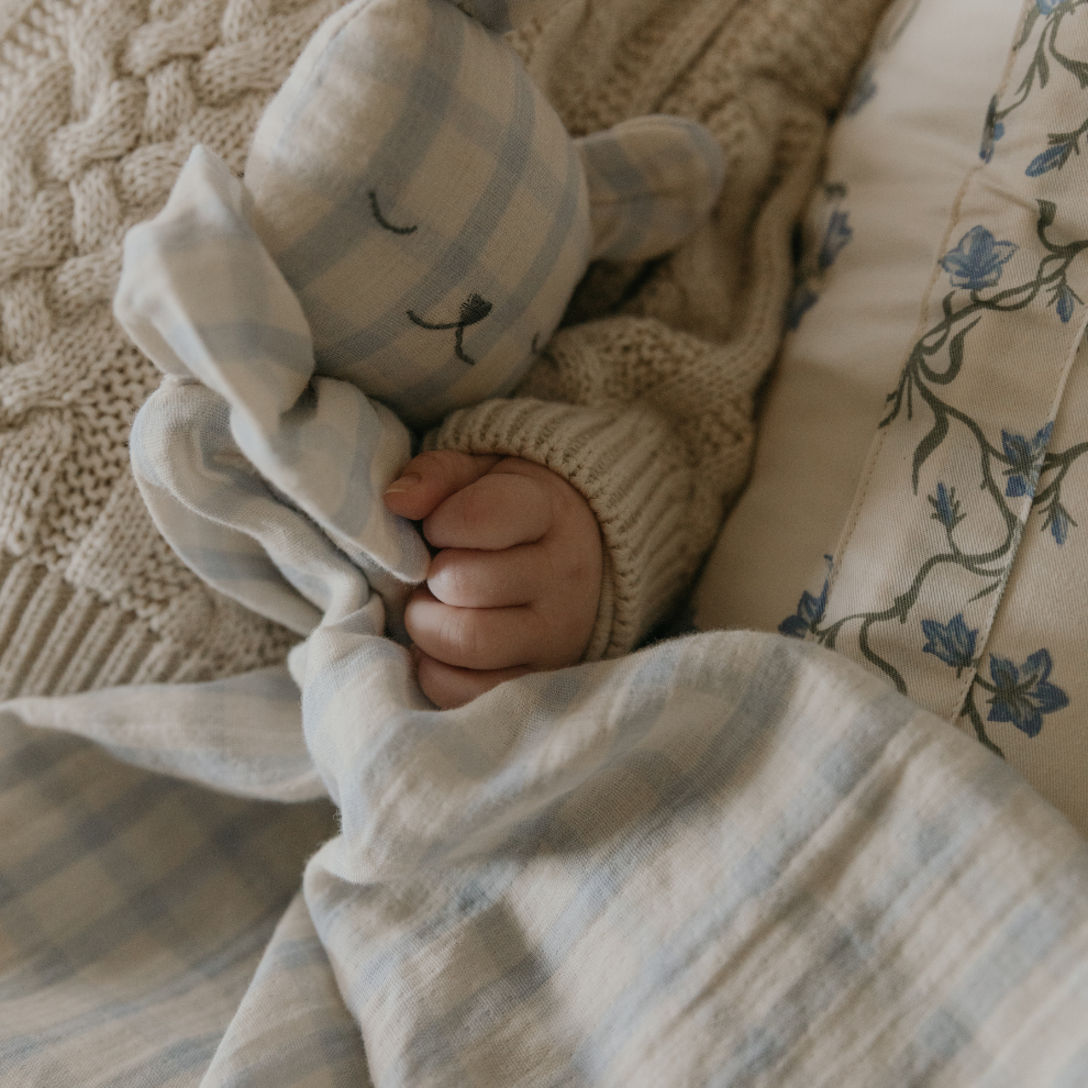 Knuffeldoekje beer - Biologisch katoen - Muslin Bear - Gingham Sky blue - Garbo&Friends