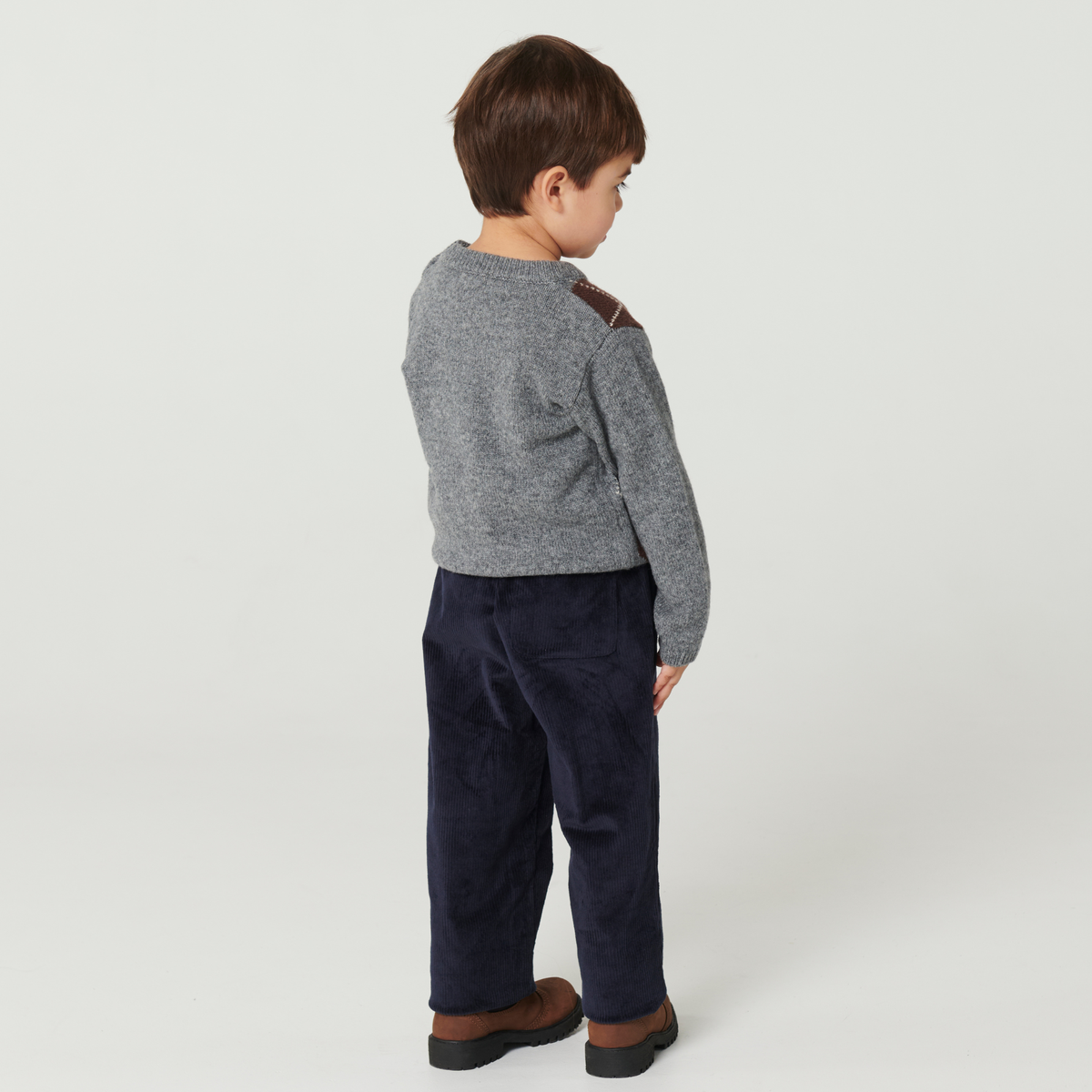 Gebreide trui met ruitpatroon - Argyle Sweater - Lamswol - Copenhagen Colors - achterkant kind met lange broek