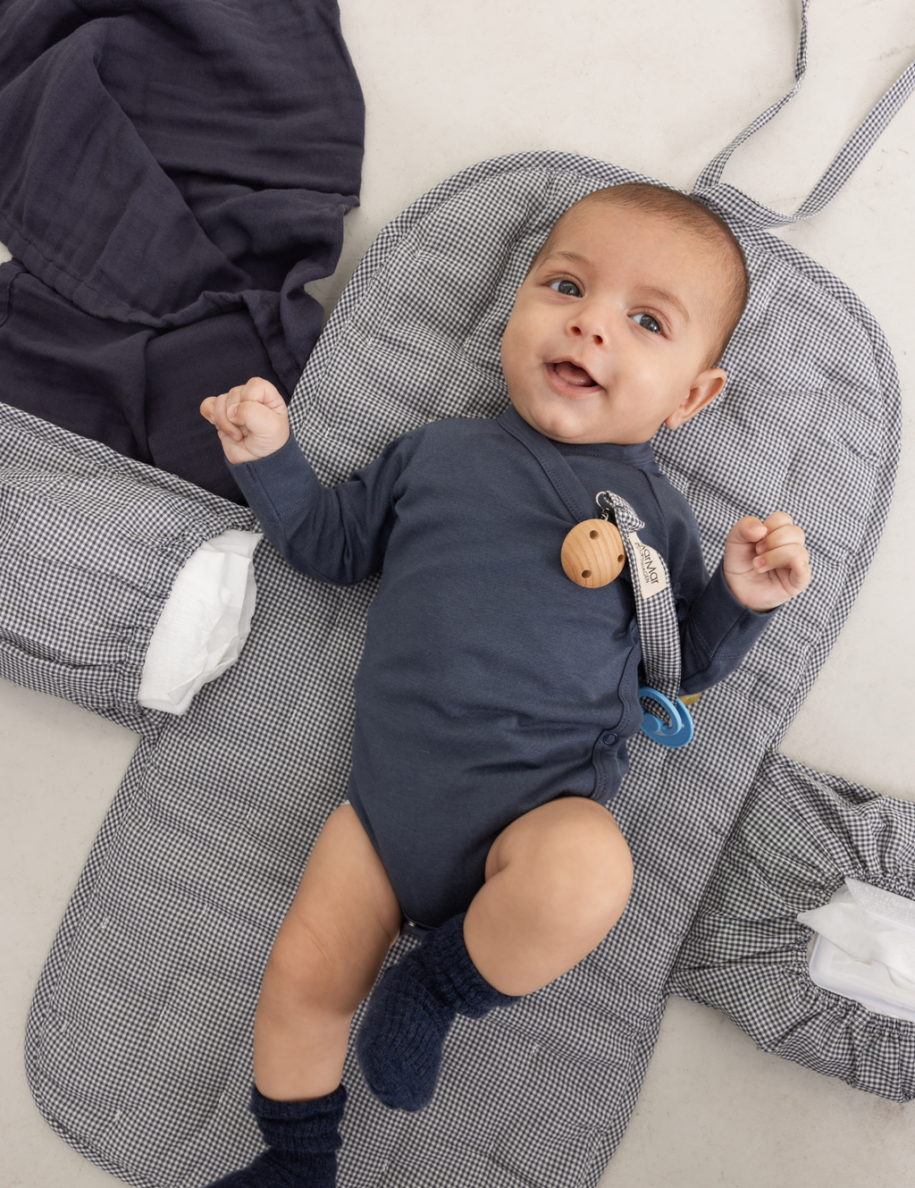 Speenkoord Alo met geborduurde teddyberen - Blue Check - MarMar Copenhagen - productfoto - afbeelding 4