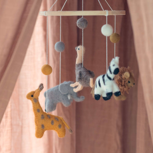 Baby Bello - Boxmobiel Wildlife - 100% biologisch vilt - lifestyle