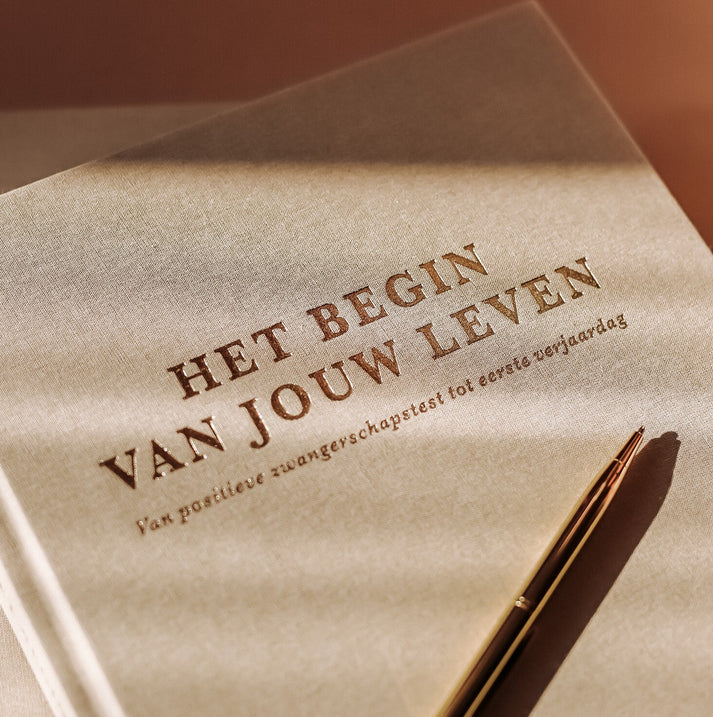 Het begin van jouw leven – Livre de grossesse et de bébé tout-en-un de 0 à 1 an – Birth Lines