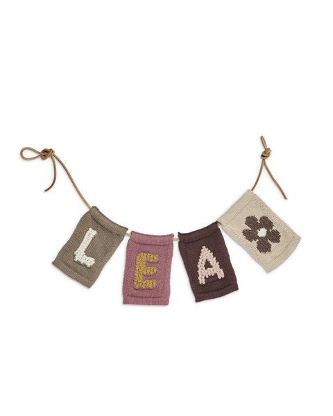 Gebreide letter vlaggetjes A-M - Knitted Letters - Roze tinten - SmallStuff - productfoto - afbeelding 15