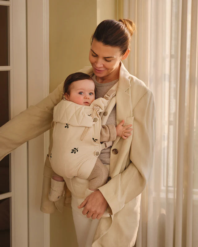 Ergonomische Draagzak Baby - Leaf - Biologisch katoen - Magnetische gespen - Beige - Moonboon - lifestyle - afbeelding 6
