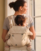 Ergonomische Draagzak Baby - Leaf - Biologisch katoen - Magnetische gespen - Beige - Moonboon - lifestyle - afbeelding 5
