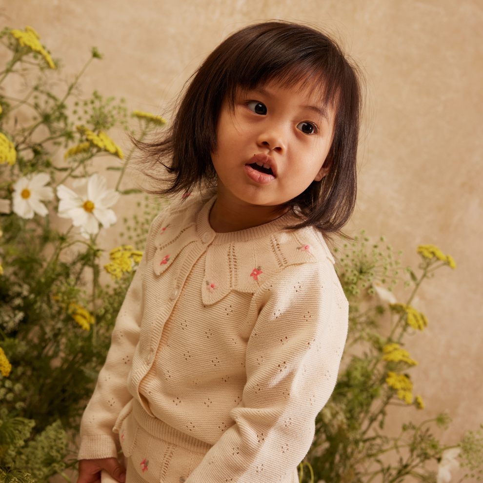 Gebreid vestje - Cardigan Mynalette - Katoen - Cream - Louise Misha close up