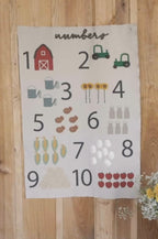 Wall Hanger Farm Numbers – Pädagogischer Wandteppich – 70 × 100 cm – Lorena Canals