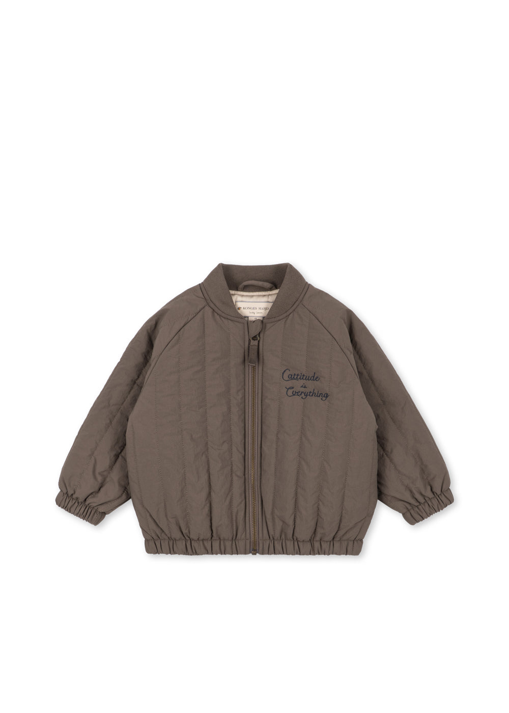Thermojacke Juno Bomber – Walnut – Konges Sløjd: braune Bomberjacke mit Reißverschluss, Vorderansicht.